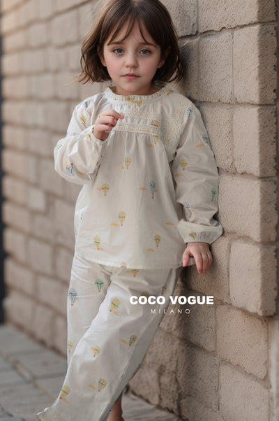 Modern kids co-ord dress for 2–8 years Fashionable kids co-ord set for parties & casual wear