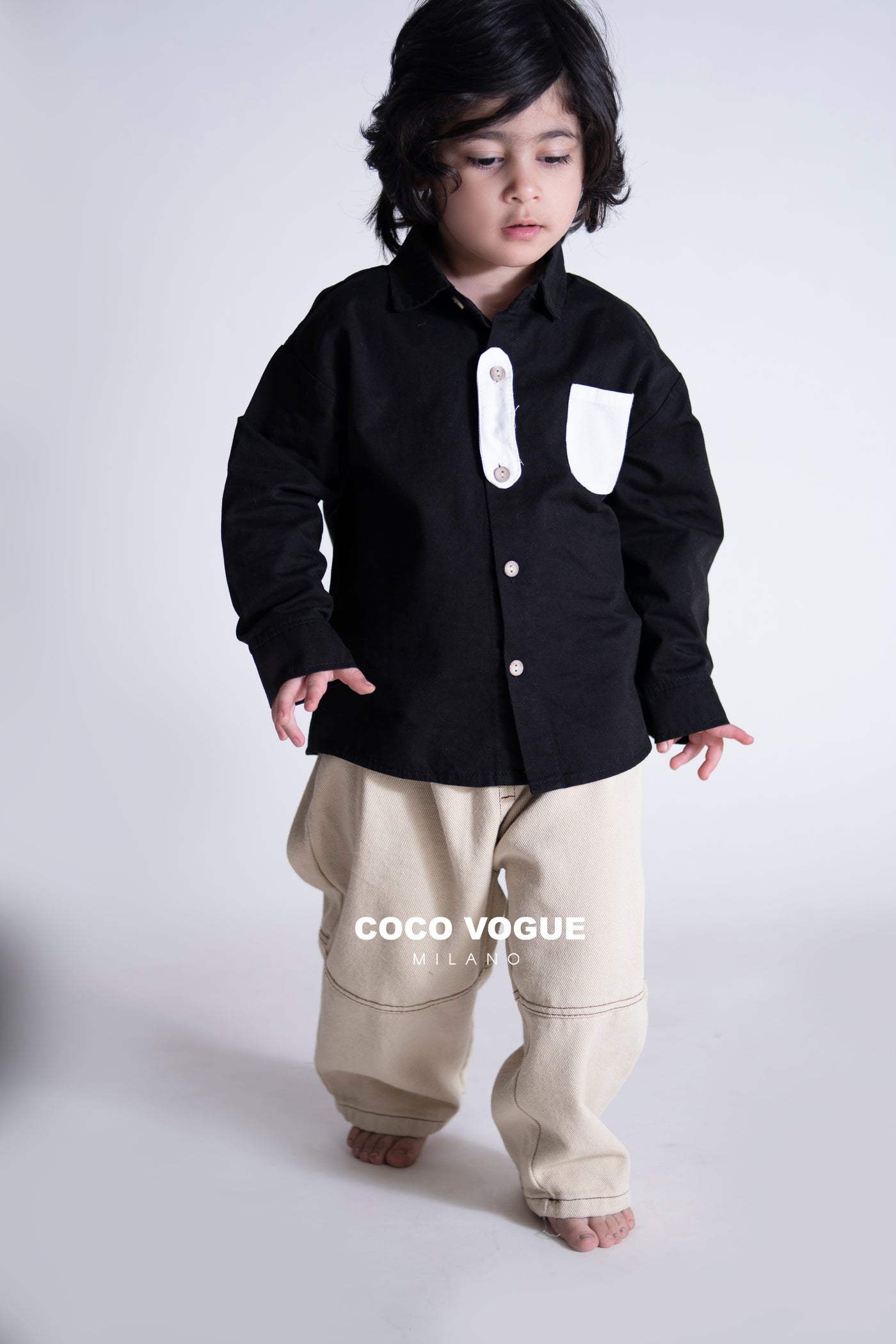 Kids Chic black Shirt and Beige Relaxed look